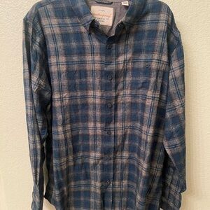 Weatherproof Men's Blue and Gray Plaid Shirt